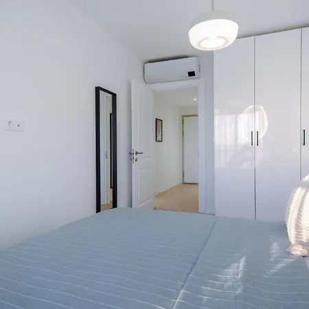 Comfy Flat 5 Min To Marina Apartment *